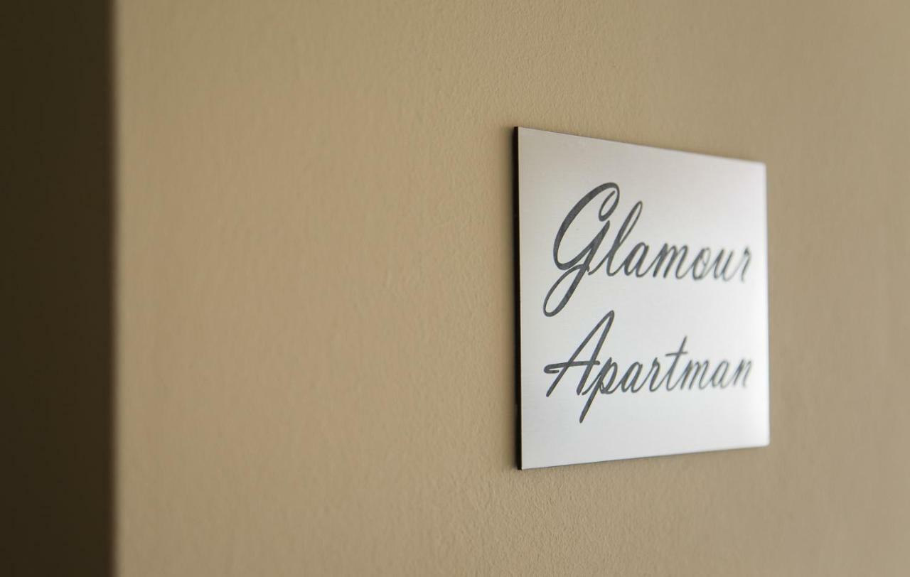 Glamour Apartman Lejlighed Eger Eksteriør billede