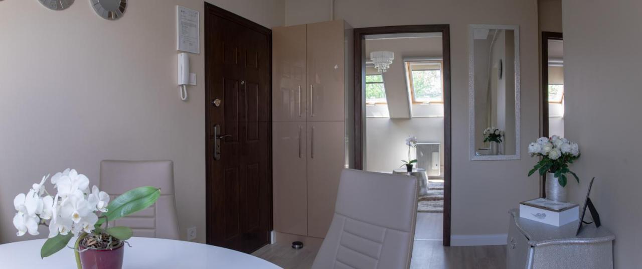 Glamour Apartman Lejlighed Eger Eksteriør billede